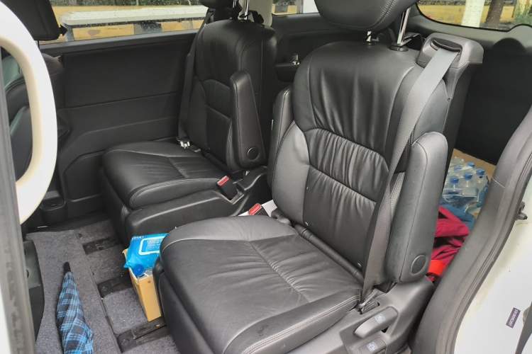 Used Honda Odyssey 2017 2.4L Smart Edition Interior 4