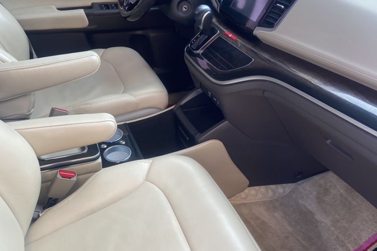 Used Honda Odyssey 2017 2.4L Comfort Edition Interior 4