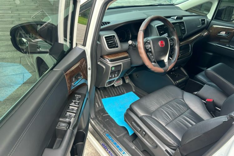 Used Honda Odyssey 2017 2.4L Smart Edition Interior 5