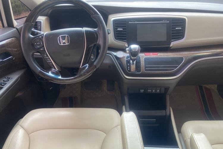 Used Honda Odyssey 2017 2.4L Comfort Edition Interior 5