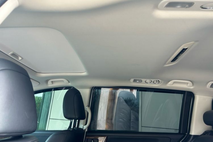 Used Honda Odyssey 2017 2.4L Smart Edition Interior 7
