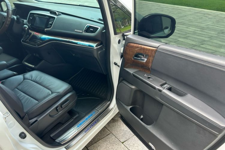 Used Honda Odyssey 2017 2.4L Smart Edition Interior 9