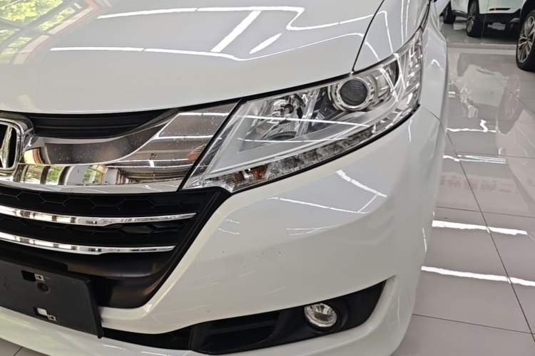 Used Honda Odyssey 2017 2.4L Comfort Edition Left Front Headlight