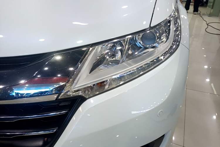 Used Honda Odyssey 2017 2.4L Luxury Edition Left Front Headlight