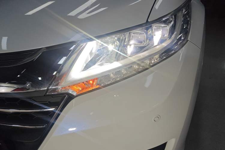 Used Honda Odyssey 2017 2.4L Smart Edition Left Front Headlight