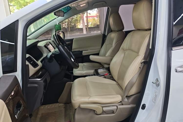 Used Honda Odyssey 2017 2.4L Comfort Edition Left Front Seat