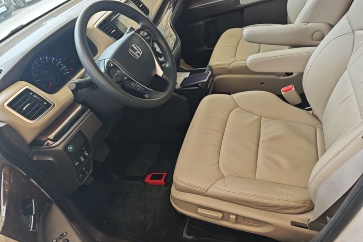 Used Honda Odyssey 2017 2.4L Luxury Edition Left Front Seat