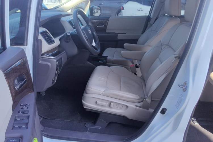 Used Honda Odyssey 2017 2.4L Luxury Edition Left Front Seat