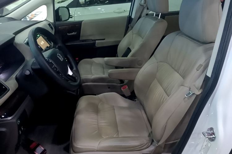 Used Honda Odyssey 2017 2.4L Luxury Edition Left Front Seat