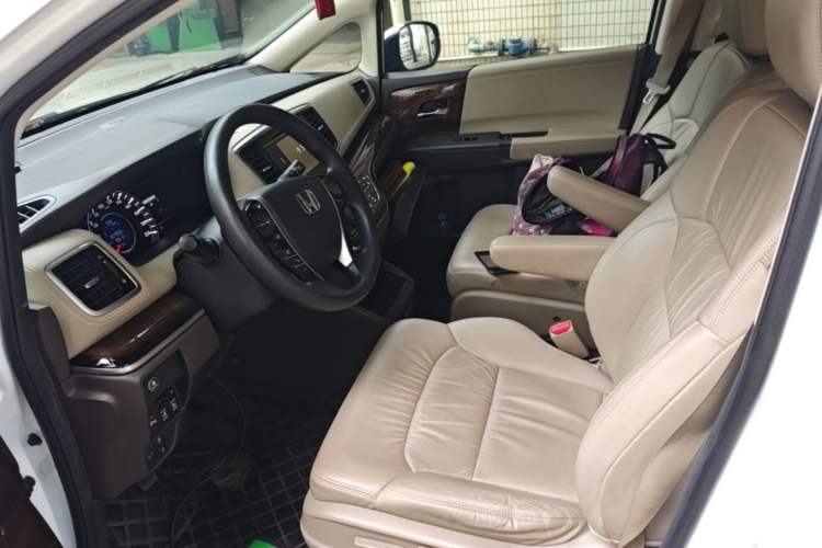Used Honda Odyssey 2017 2.4L Luxury Edition Left Front Seat