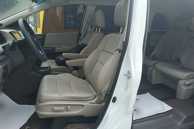 Used Honda Odyssey 2017 2.4L Luxury Edition Left Front Seat
