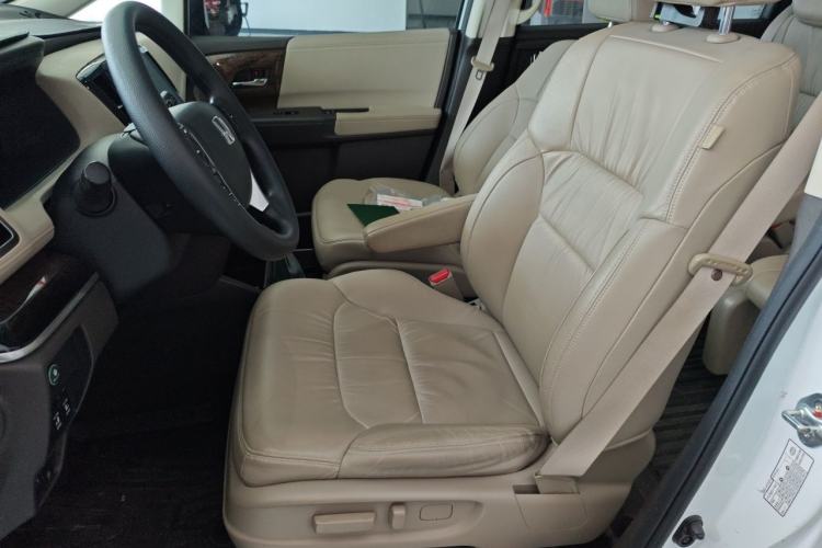 Used Honda Odyssey 2017 2.4L Luxury Edition Left Front Seat