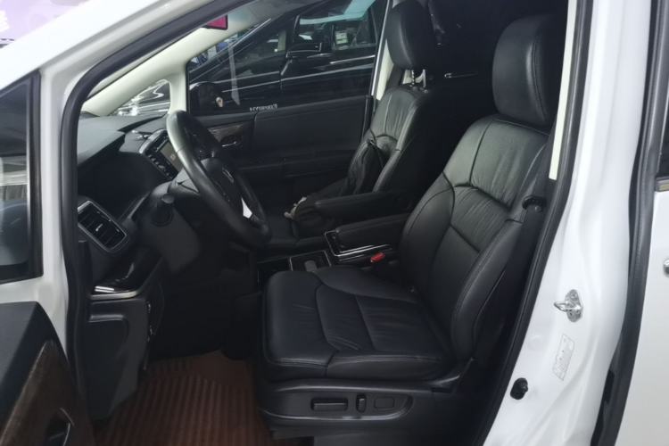Used Honda Odyssey 2017 2.4L Smart Edition Left Front Seat