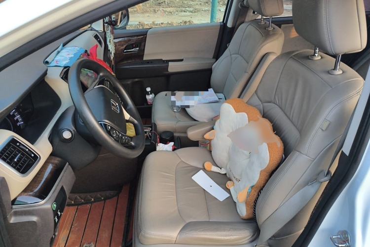 Used Honda Odyssey 2017 2.4L Luxury Edition Left Front Seat