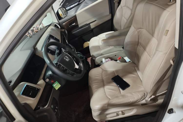 Used Honda Odyssey 2017 2.4L Luxury Edition Left Front Seat