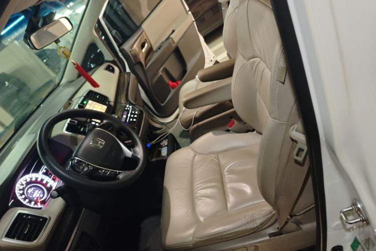 Used Honda Odyssey 2017 2.4L Luxury Edition Left Front Seat