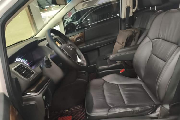 Used Honda Odyssey 2017 2.4L Smart Edition Left Front Seat