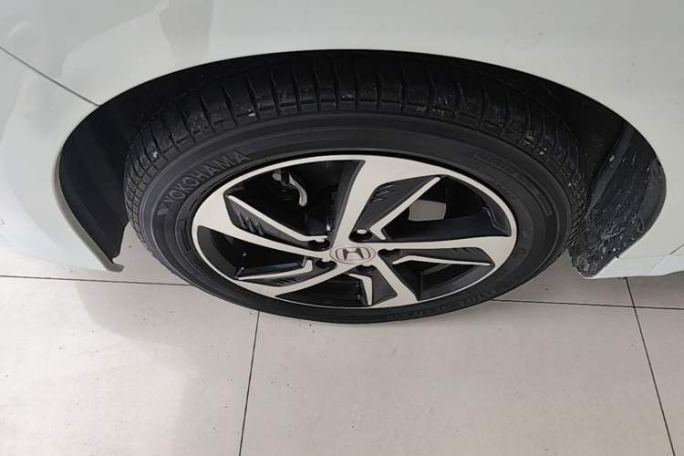 Used Honda Odyssey 2017 2.4L Smart Edition Left Front Wheel Hub