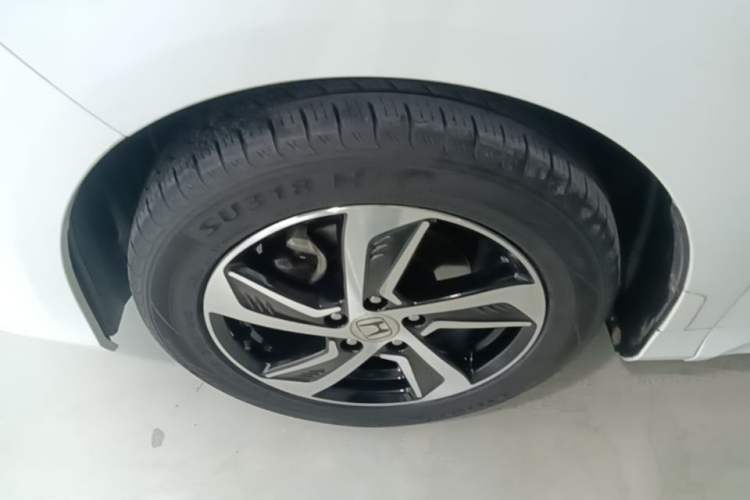 Used Honda Odyssey 2017 2.4L Smart Edition Left Front Wheel Hub