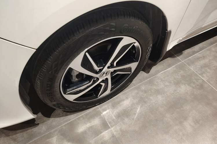 Used Honda Odyssey 2017 2.4L Luxury Edition Left Front Wheel Hub