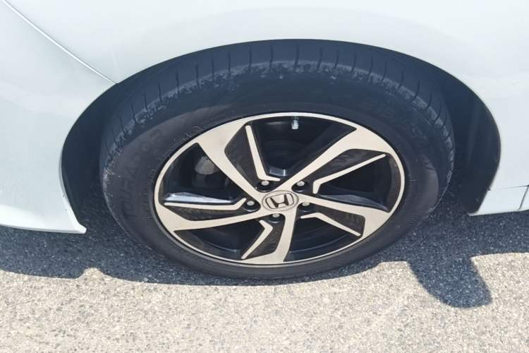 Used Honda Odyssey 2017 2.4L Smart Edition Left Front Wheel Hub