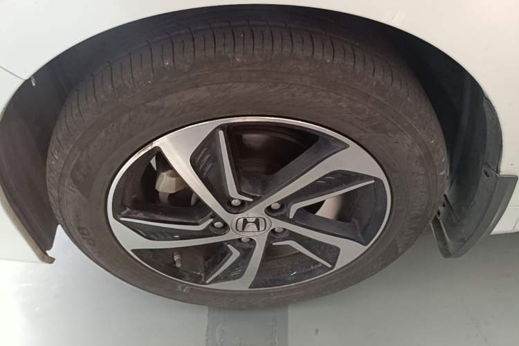 Used Honda Odyssey 2017 2.4L Smart Edition Left Front Wheel Hub