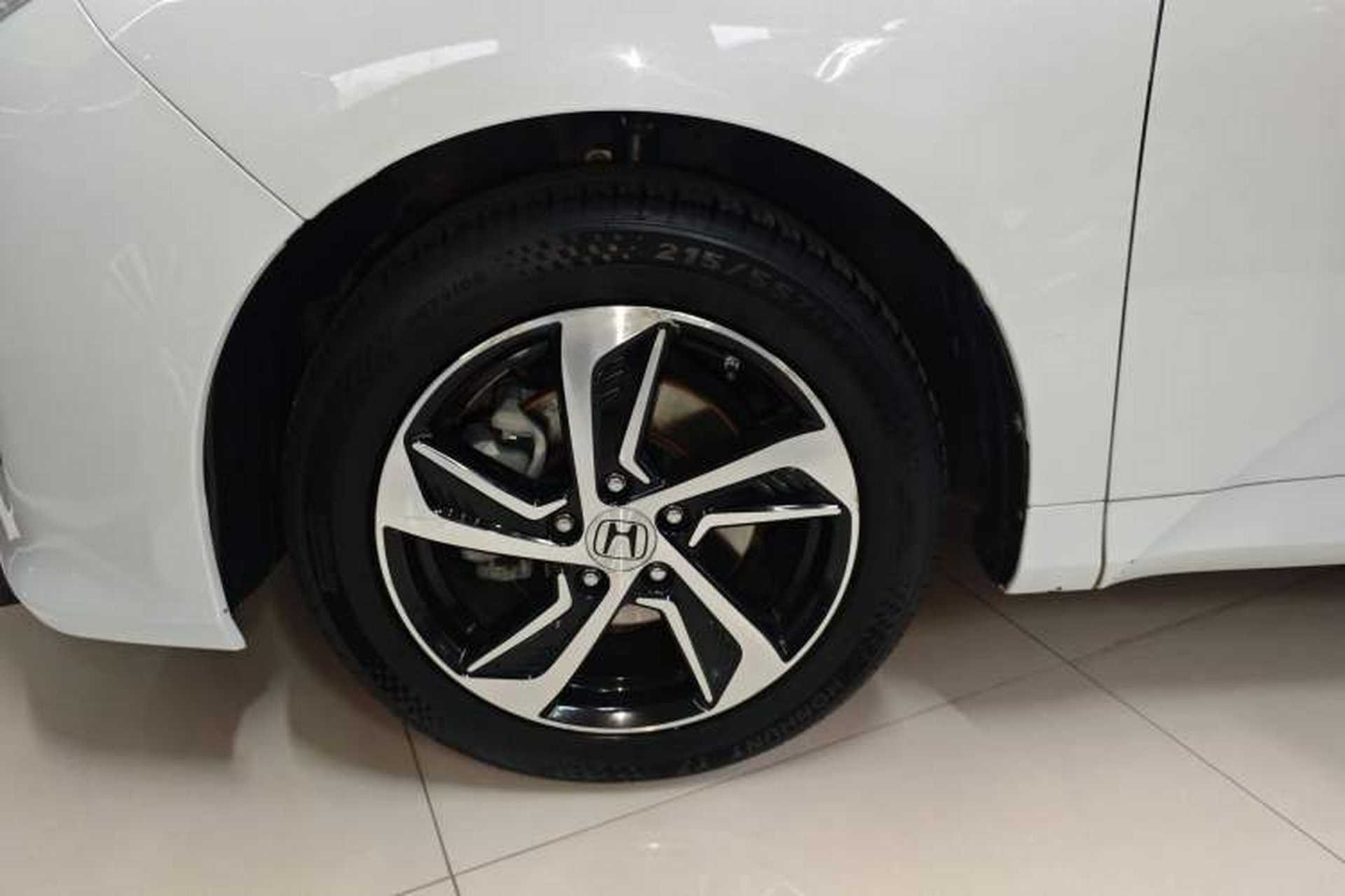 Used Honda Odyssey 2017 2.4L Smart Edition Left Front Wheel Hub