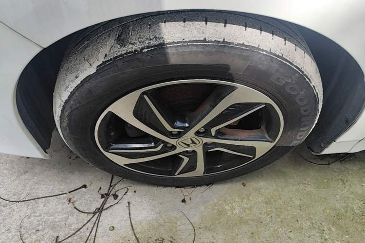 Used Honda Odyssey 2017 2.4L Luxury Edition Left Front Wheel Hub