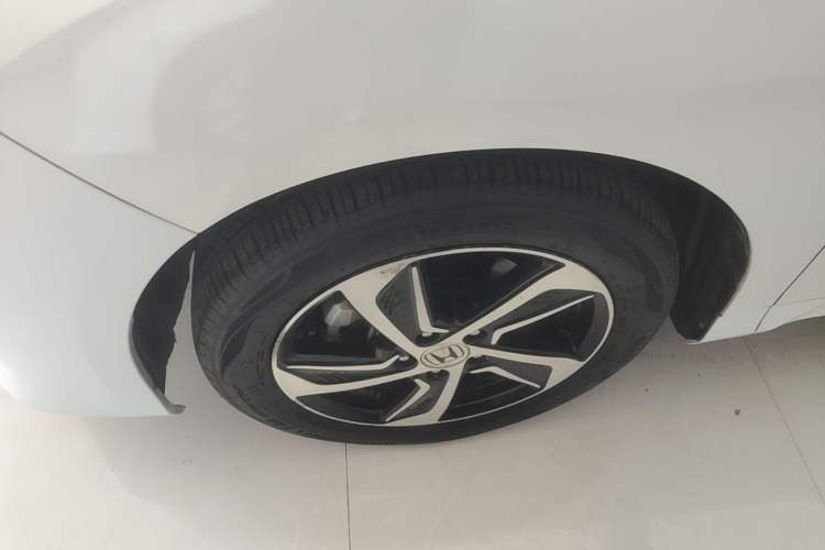 Used Honda Odyssey 2017 2.4L Smart Edition Left Front Wheel Hub