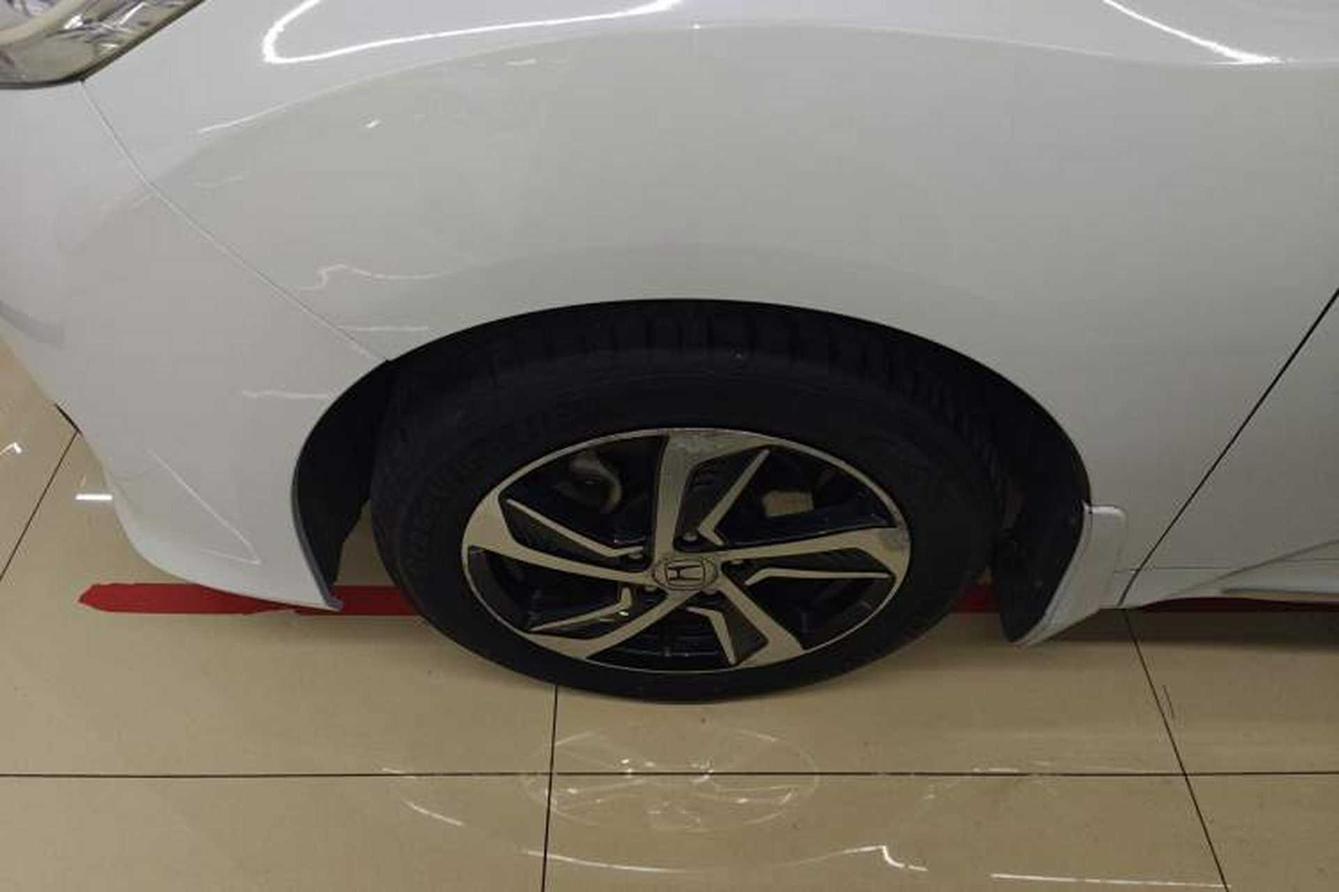Used Honda Odyssey 2017 2.4L Smart Edition Left Front Wheel Hub