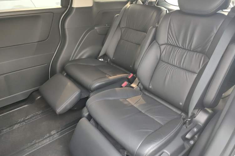Used Honda Odyssey 2017 2.4L Smart Edition Left Rear Seat