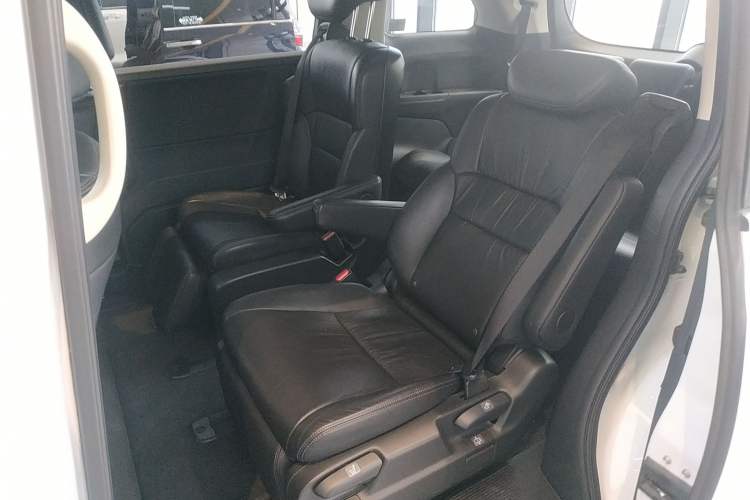 Used Honda Odyssey 2017 2.4L Smart Edition Left Rear Seat