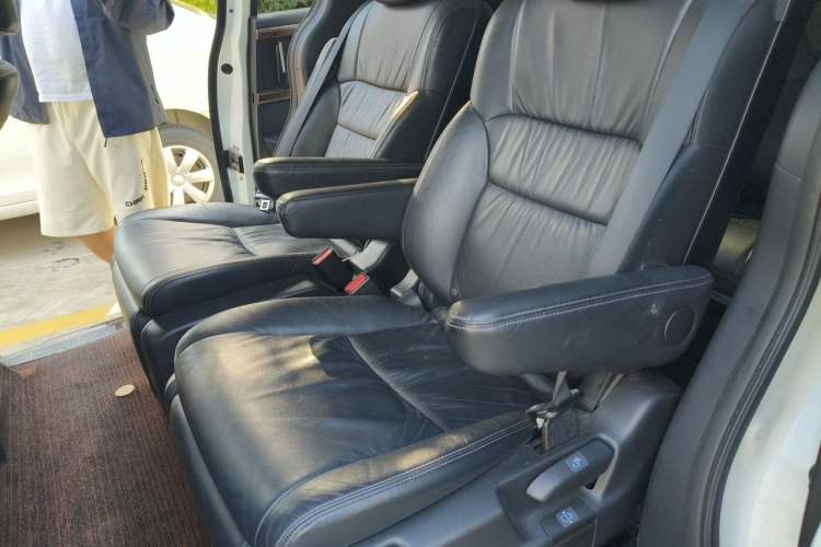 Used Honda Odyssey 2017 2.4L Smart Edition Left Rear Seat