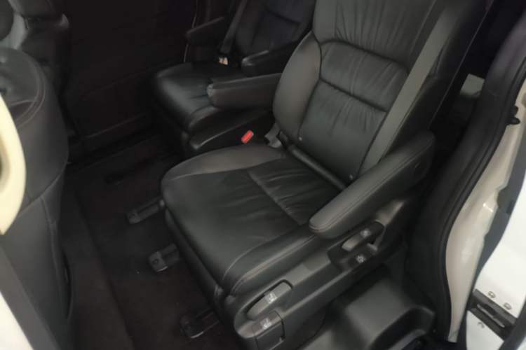 Used Honda Odyssey 2017 2.4L Smart Edition Left Rear Seat