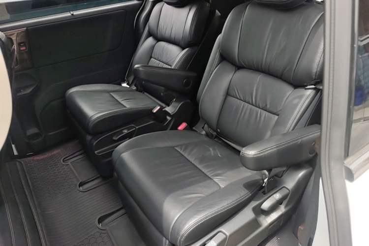 Used Honda Odyssey 2017 2.4L Supreme Edition Left Rear Seat