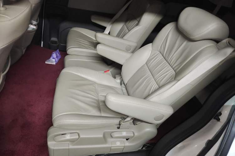 Used Honda Odyssey 2017 2.4L Luxury Edition Left Rear Seat