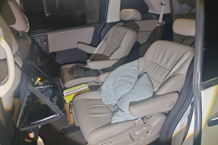 Used Honda Odyssey 2017 2.4L Luxury Edition Left Rear Seat