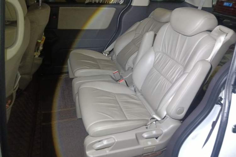 Used Honda Odyssey 2017 2.4L Luxury Edition Left Rear Seat