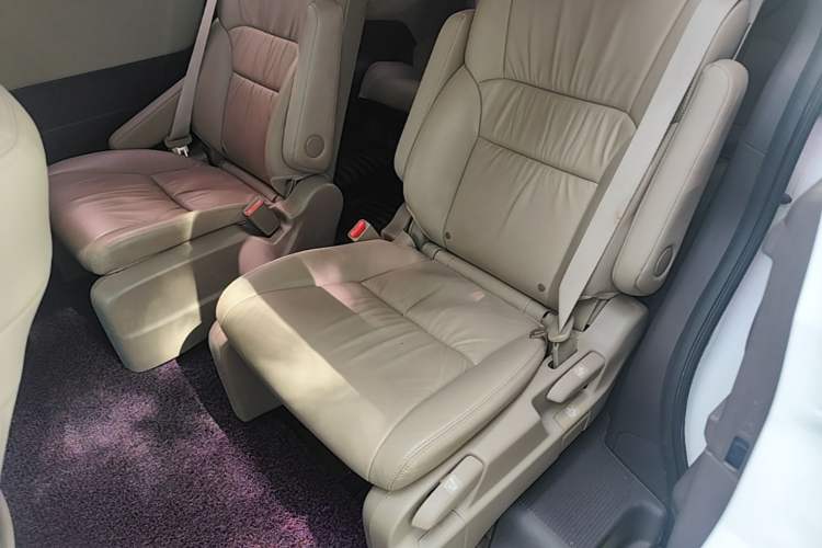 Used Honda Odyssey 2017 2.4L Luxury Edition Left Rear Seat