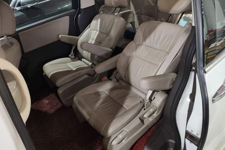 Used Honda Odyssey 2017 2.4L Luxury Edition Left Rear Seat