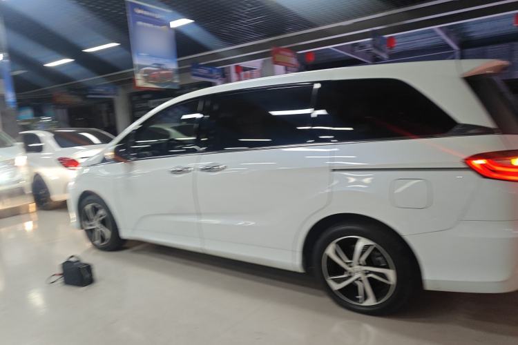 Used Honda Odyssey 2017 2.4L Smart Edition Left Side