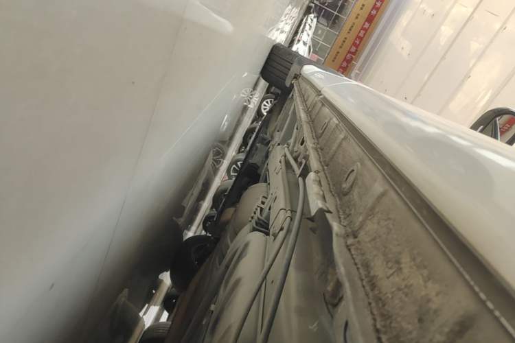 Used Honda Odyssey 2017 2.4L Smart Edition Left Side Sill