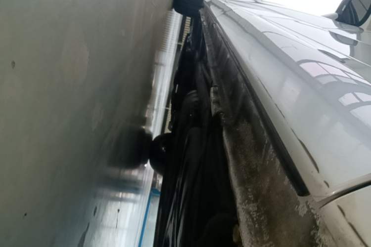 Used Honda Odyssey 2017 2.4L Smart Edition Left Side Sill