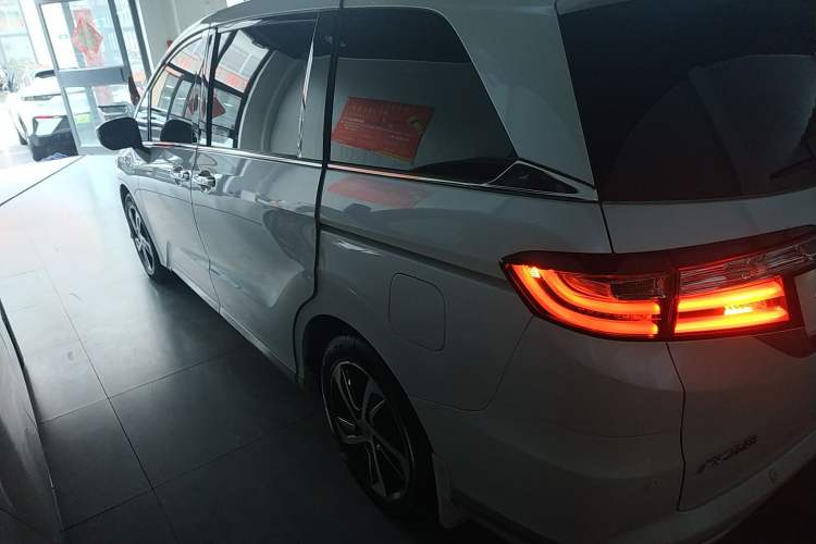 Used Honda Odyssey 2017 2.4L Smart Edition Left Side