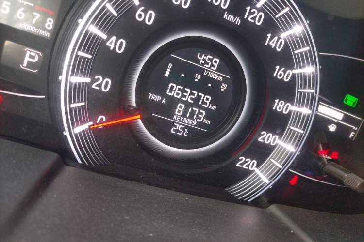 Used Honda Odyssey 2017 2.4L Smart Edition Odometer Close Up
