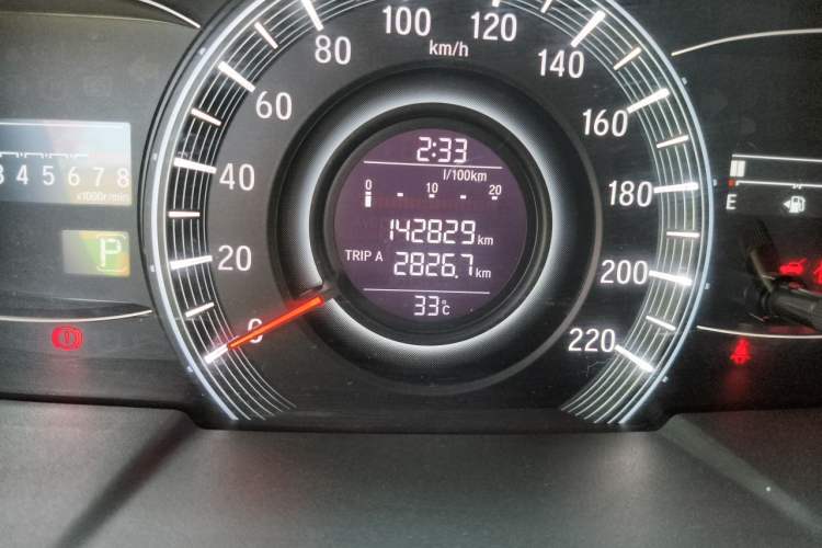 Used Honda Odyssey 2017 2.4L Smart Edition Odometer Close Up