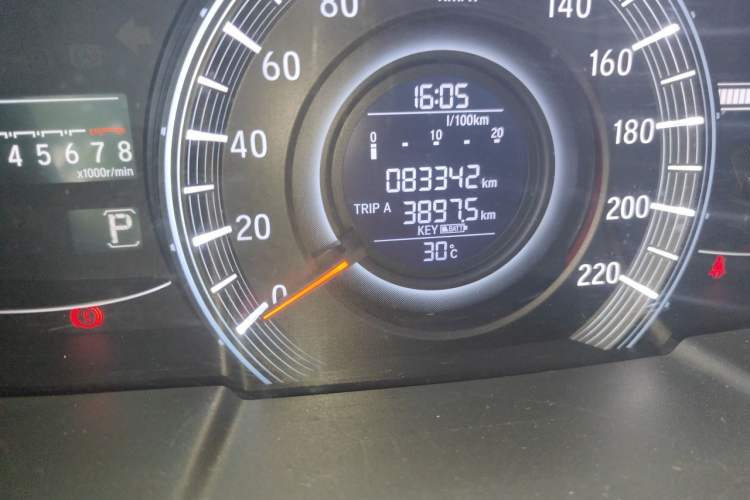 Used Honda Odyssey 2017 2.4L Smart Edition Odometer Close Up