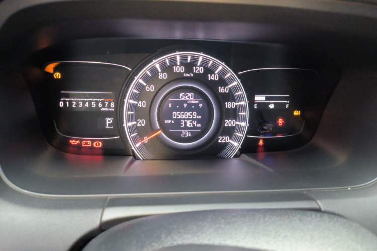 Used Honda Odyssey 2017 2.4L Smart Edition Odometer Close Up