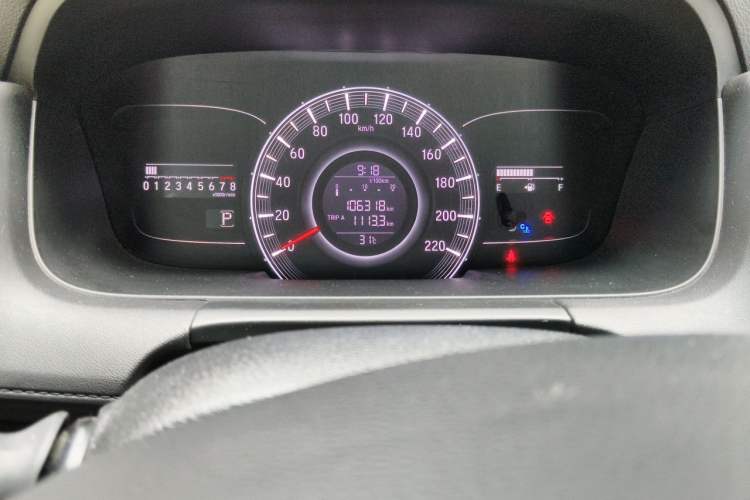 Used Honda Odyssey 2017 2.4L Smart Edition Odometer Close Up