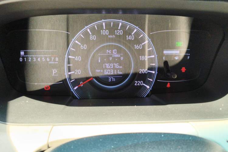 Used Honda Odyssey 2017 2.4L Smart Edition Odometer Close Up